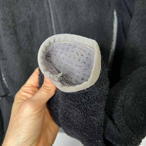 Patagonia Black Fluffy Fleece Jacket Zippered Gray Lining - Picture 11 of 16